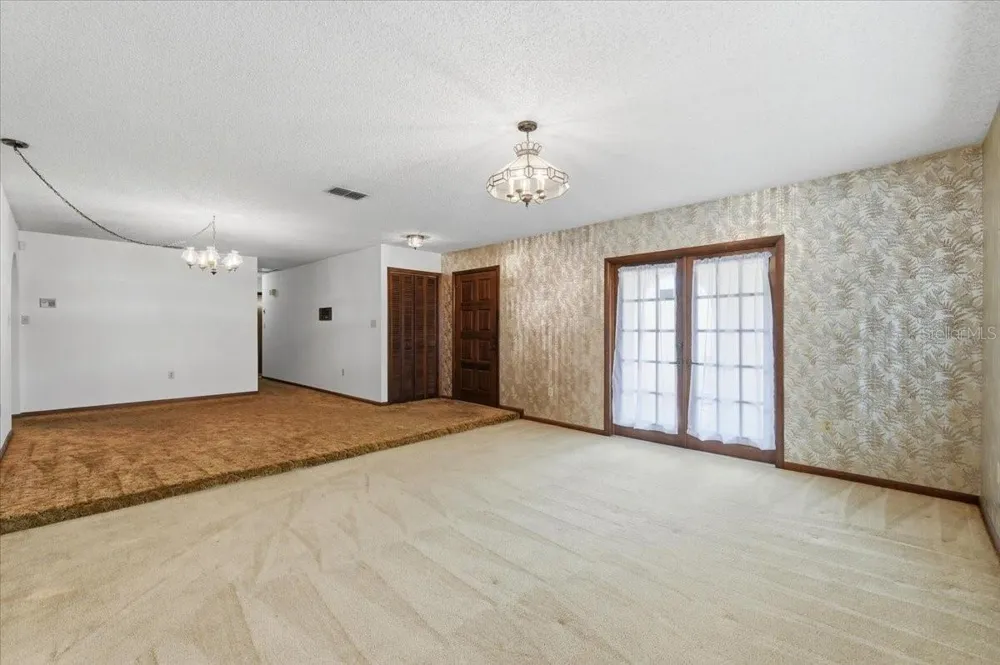 7026 WILLOW RUN LOOP Lakeland, FL 33813