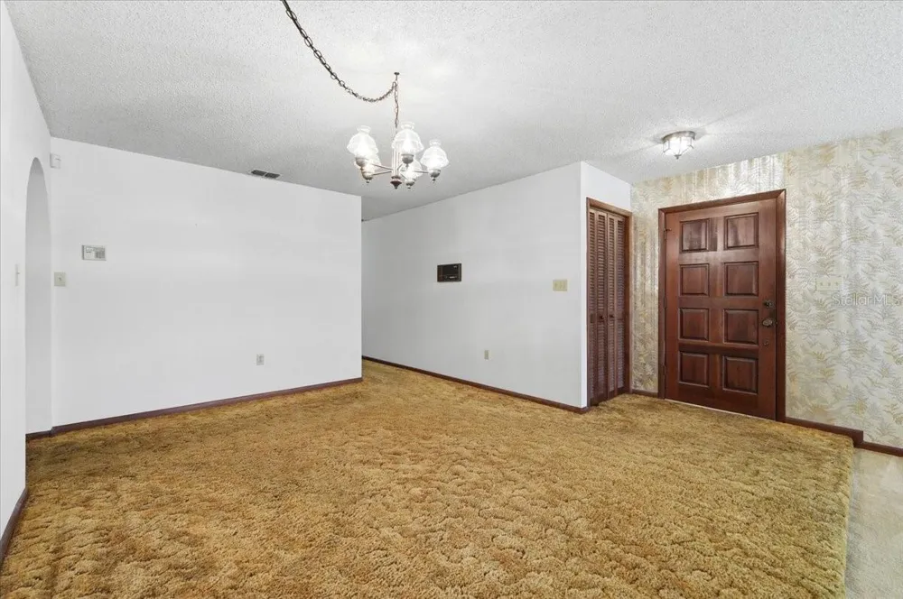 7026 WILLOW RUN LOOP Lakeland, FL 33813