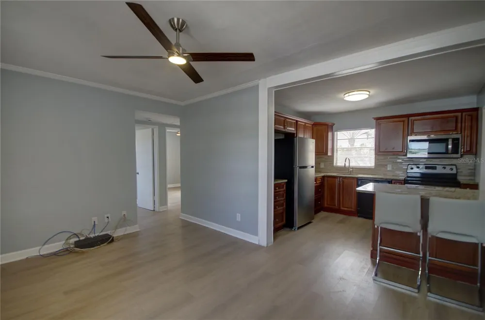 820 86TH AVENUE St Petersburg, FL 33702