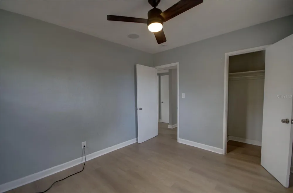 820 86TH AVENUE St Petersburg, FL 33702