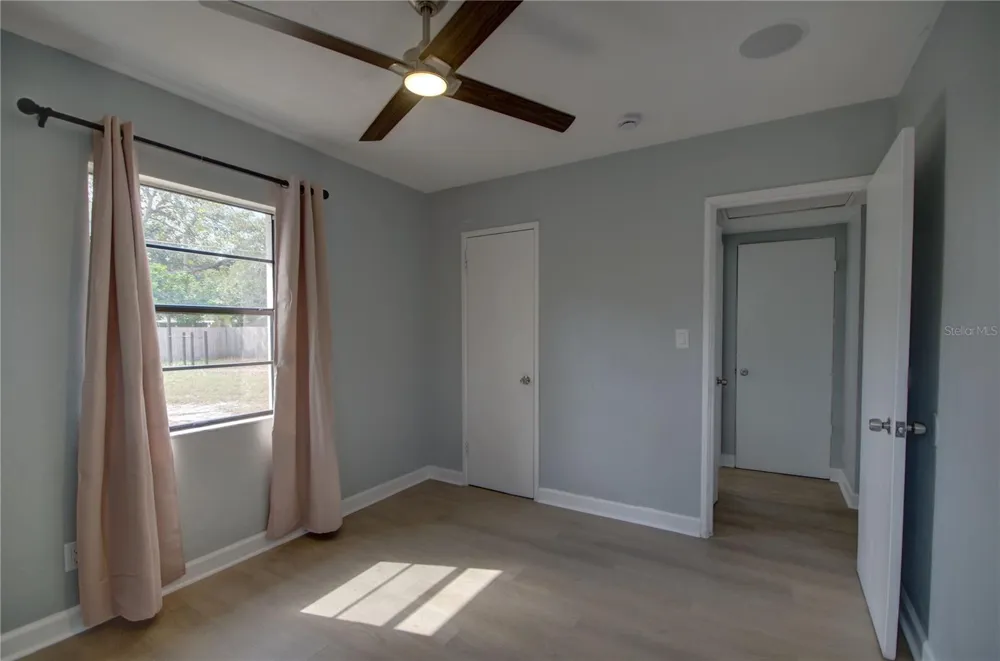 820 86TH AVENUE St Petersburg, FL 33702