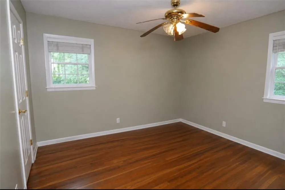 613 Sheppard Road Stone Mountain, GA 30083