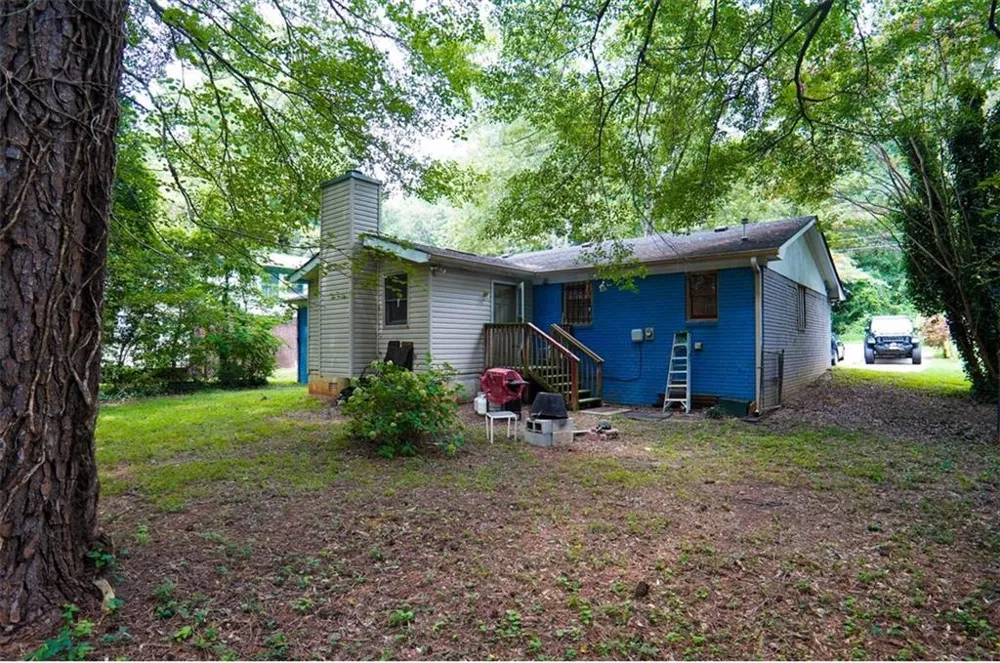 613 Sheppard Road Stone Mountain, GA 30083