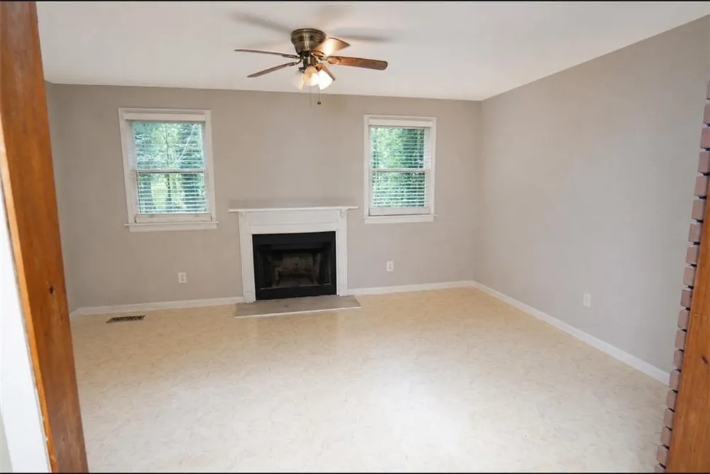 613 Sheppard Road Stone Mountain, GA 30083
