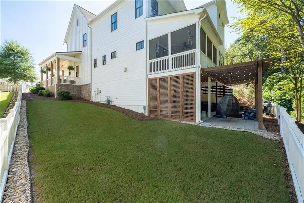 272 Dawson Drive Woodstock, GA 30188