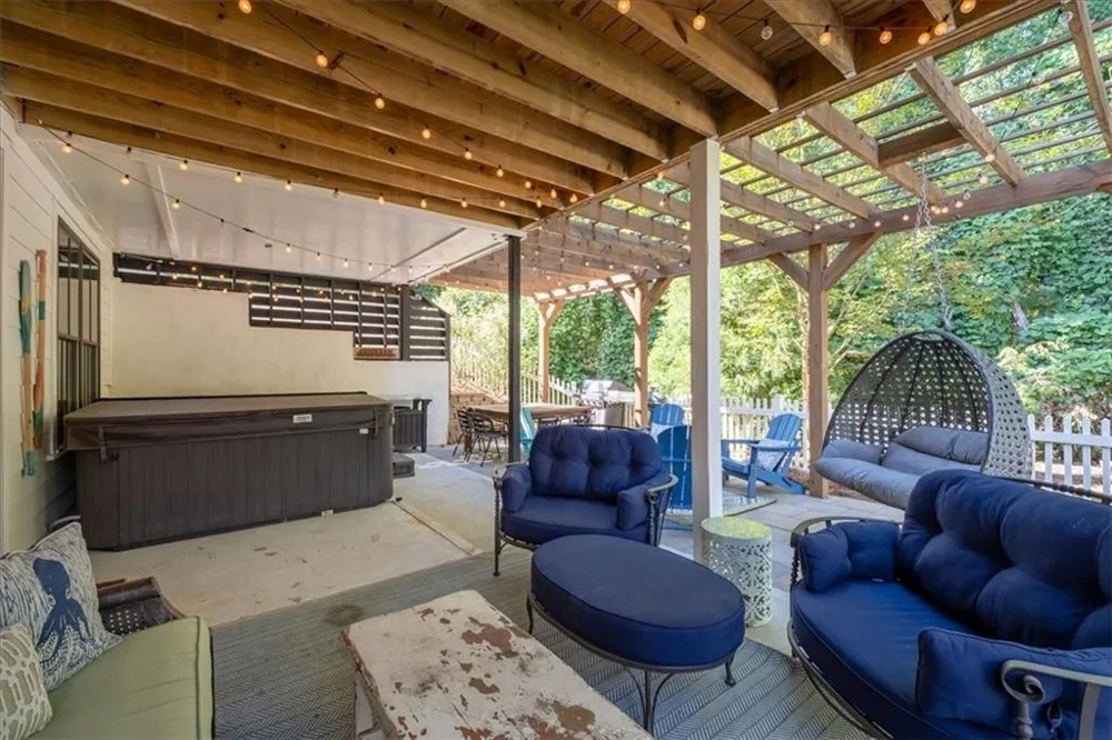 272 Dawson Drive Woodstock, GA 30188