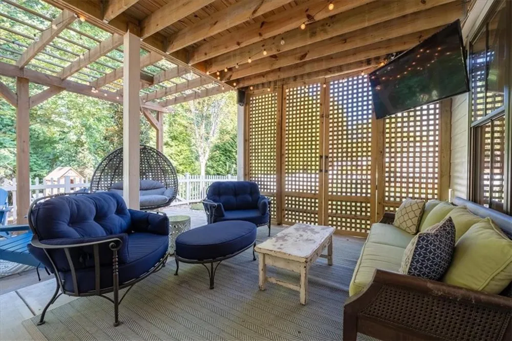 272 Dawson Drive Woodstock, GA 30188