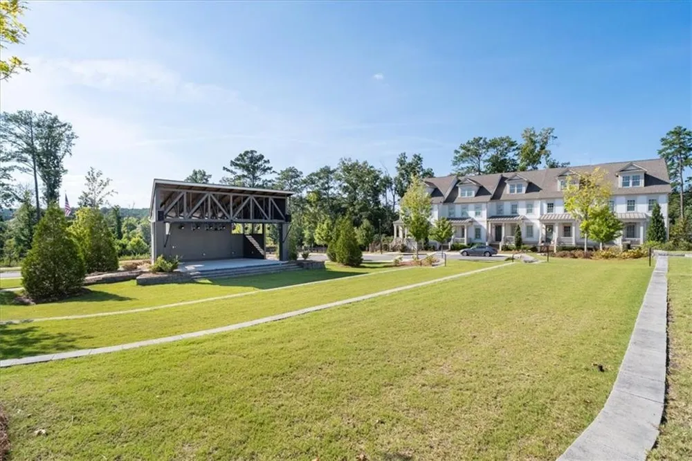 272 Dawson Drive Woodstock, GA 30188