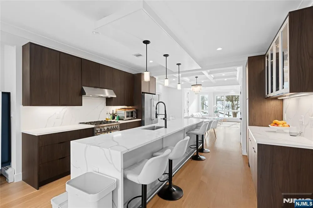 217 5th Street B Palisades Park, NJ 07650
