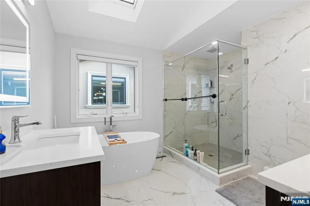 217 5th Street B Palisades Park, NJ 07650