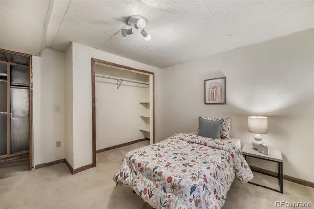2815 Helmsdale Drive Colorado Springs, CO 80920