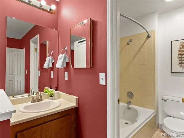 8910 Fox Drive #9 Denver, CO 80260