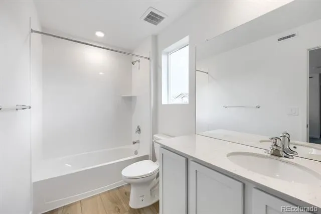 2696 Lower Crags Point Colorado Springs, CO 80904
