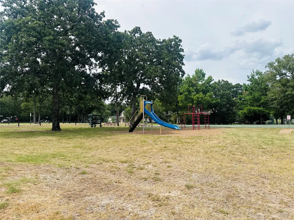 36 Pedernales East Athens, TX 75752