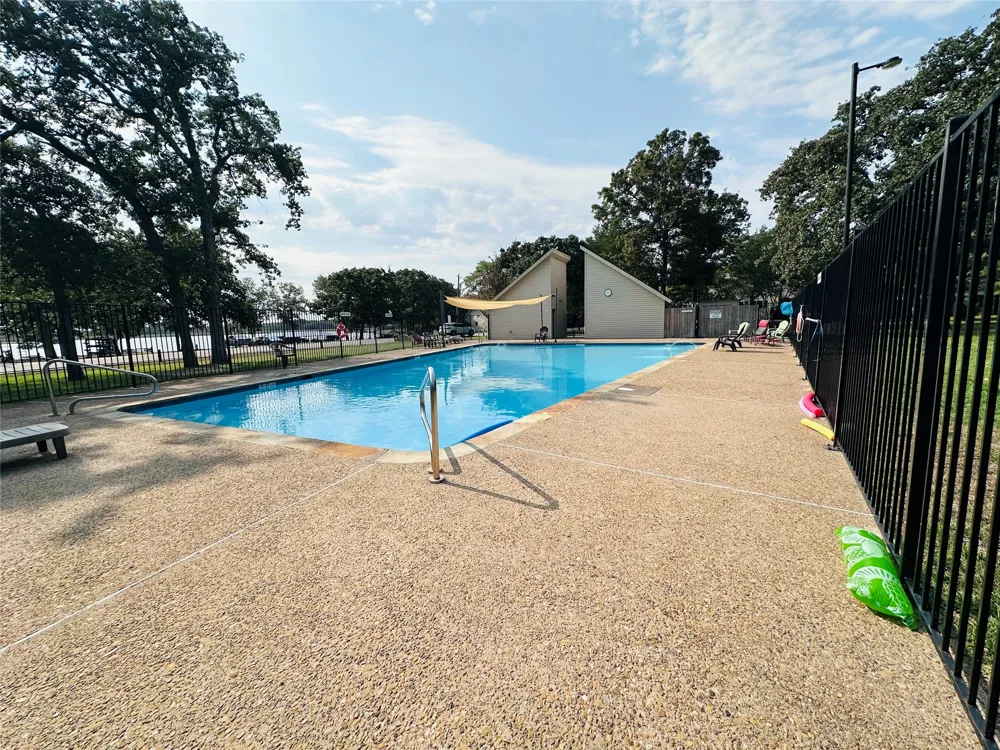 36 Pedernales East Athens, TX 75752