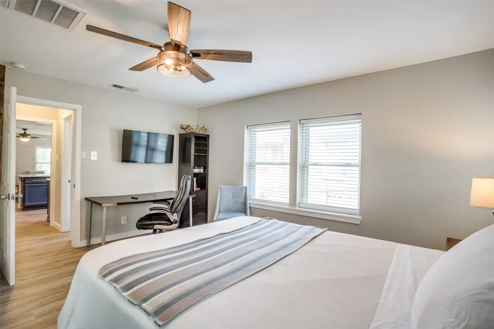 408 Oak Cliff Boulevard #408 & 410 Dallas, TX 75208