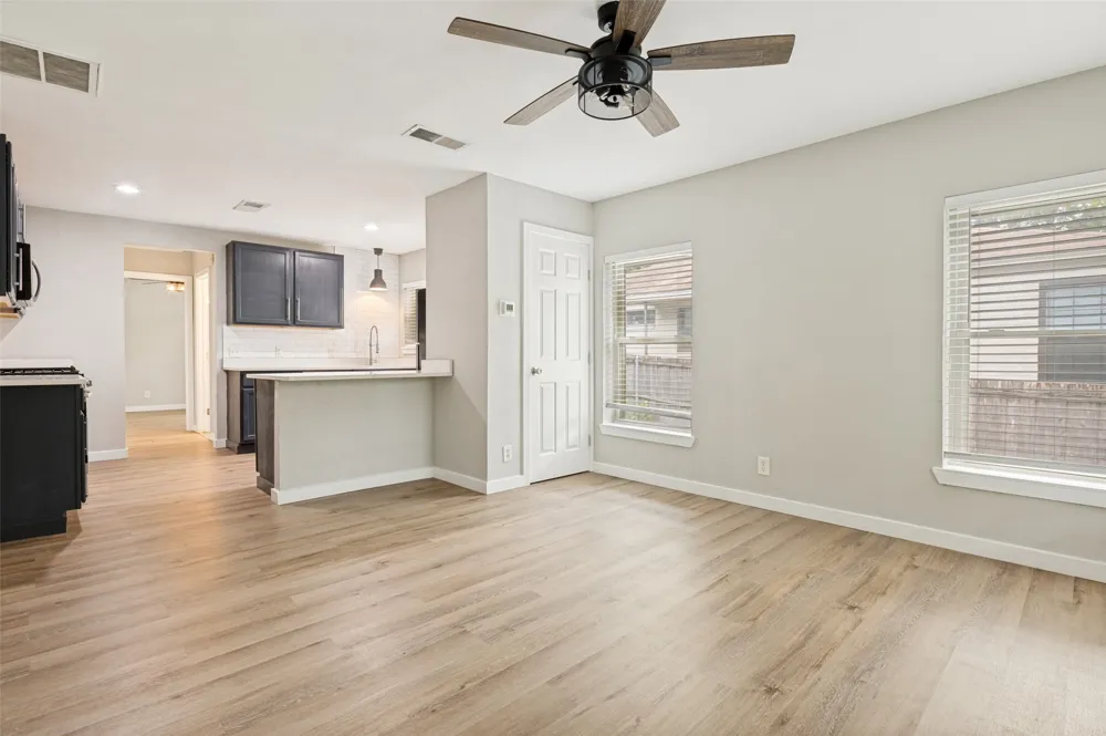 408 Oak Cliff Boulevard #408 & 410 Dallas, TX 75208