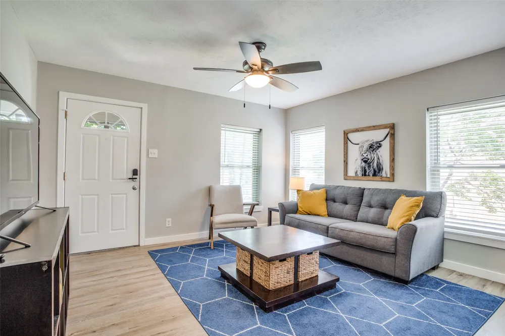 408 Oak Cliff Boulevard #408 & 410 Dallas, TX 75208