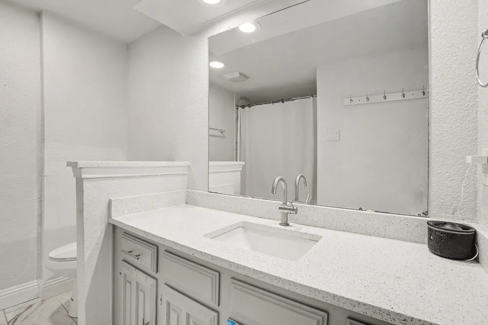 3217 Knights Haven Lane Garland, TX 75044