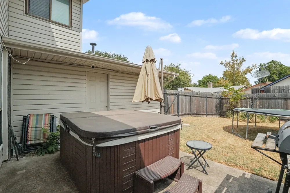 3217 Knights Haven Lane Garland, TX 75044