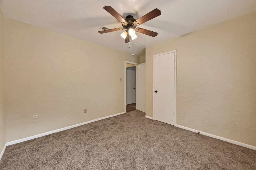 2214 Buchanan Drive Baytown, TX 77520