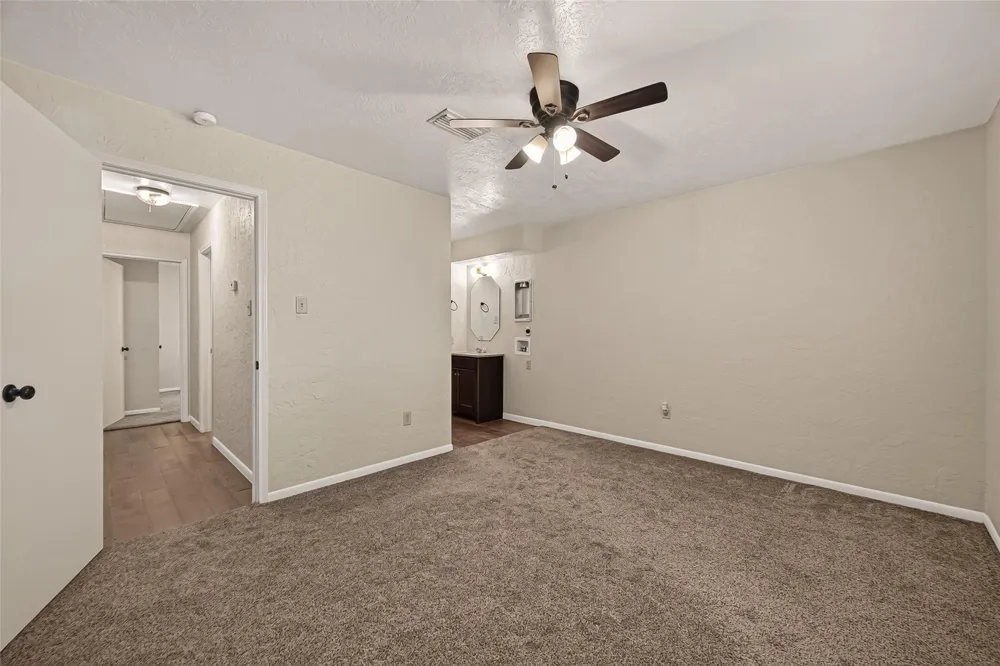 2214 Buchanan Drive Baytown, TX 77520