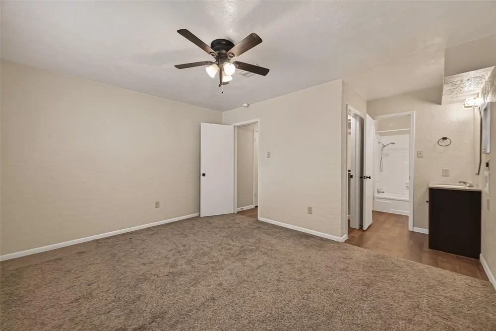 2214 Buchanan Drive Baytown, TX 77520