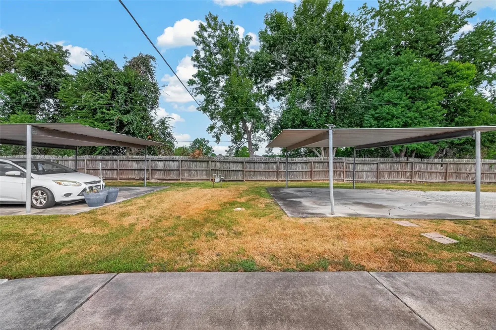 2214 Buchanan Drive Baytown, TX 77520