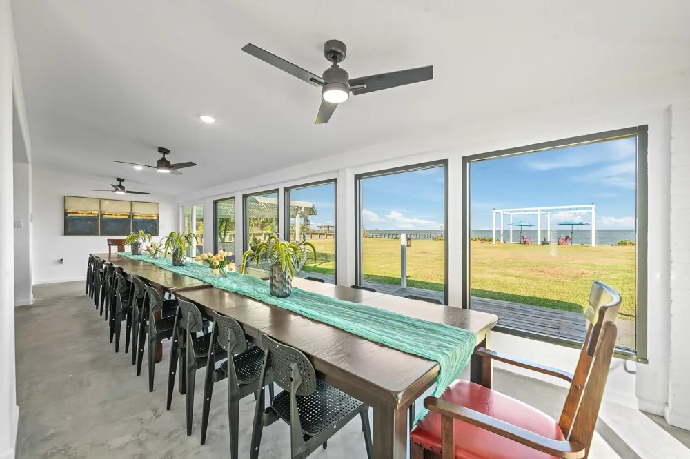 815 5th Street Dickinson, TX 77539