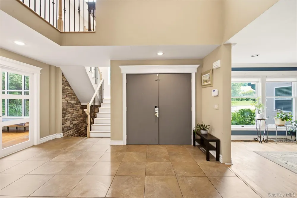 61 Villanova Lane Dix Hills, NY 11746