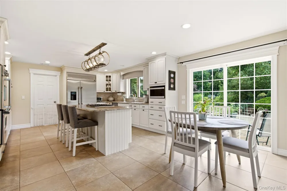 61 Villanova Lane Dix Hills, NY 11746