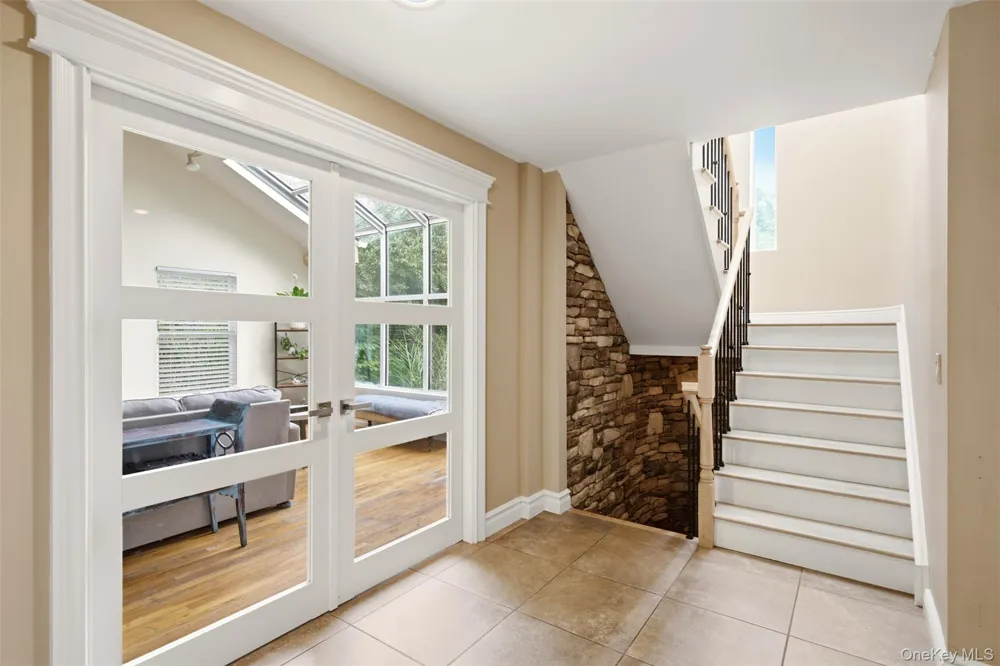 61 Villanova Lane Dix Hills, NY 11746