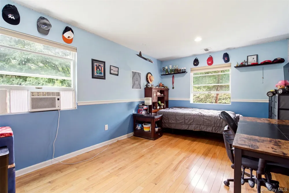 61 Villanova Lane Dix Hills, NY 11746
