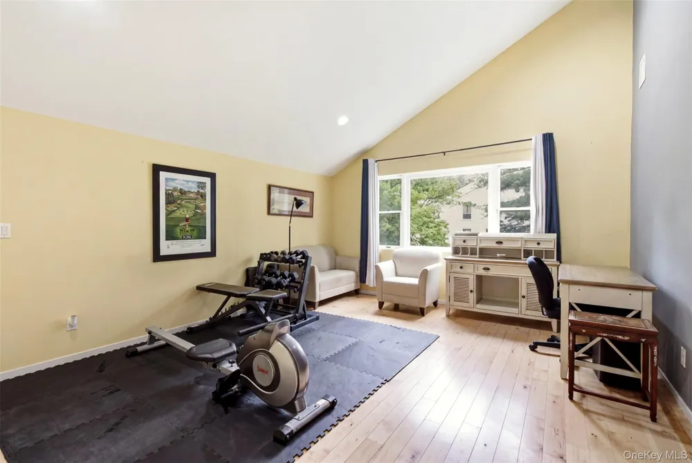 61 Villanova Lane Dix Hills, NY 11746