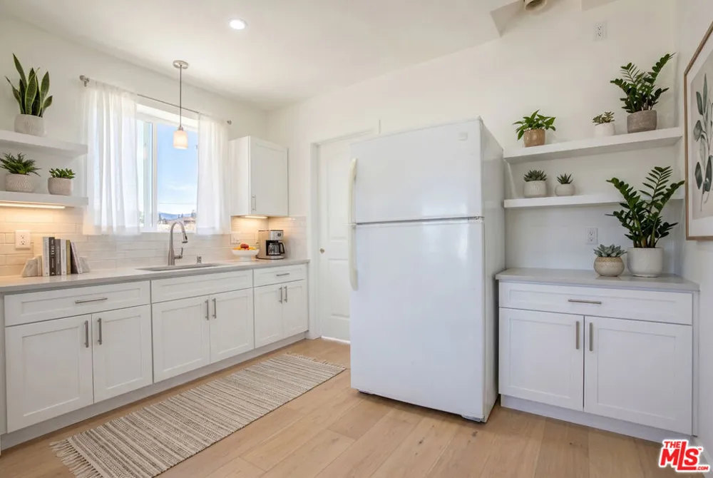 4448 E 56th Street Maywood, CA 90270