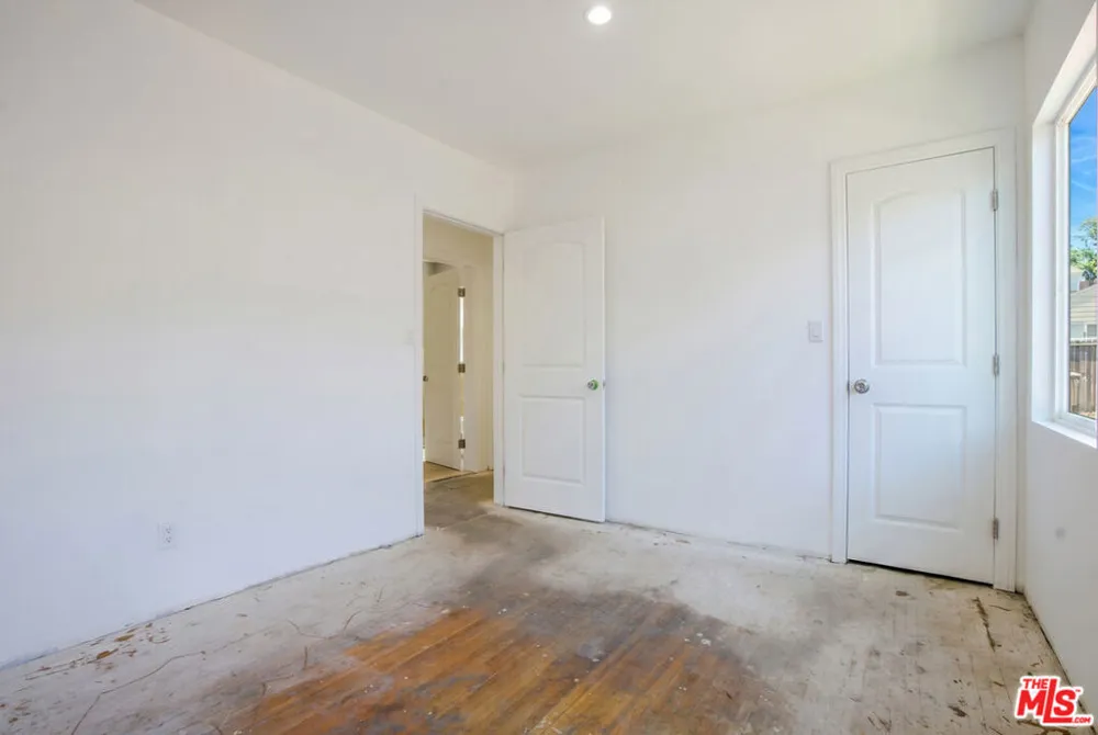4448 E 56th Street Maywood, CA 90270