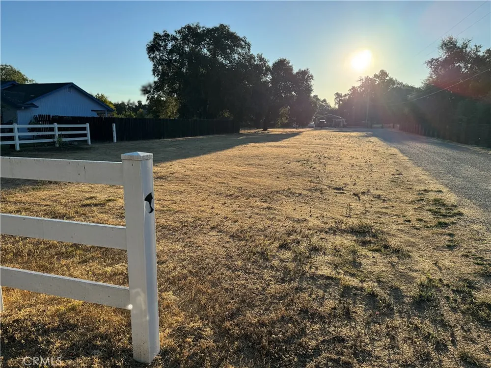 8220 Marek Road Los Molinos, CA 96055