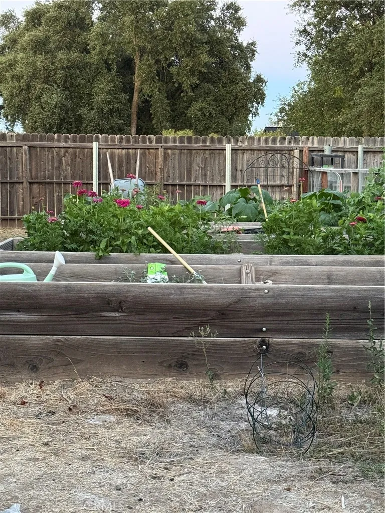 8220 Marek Road Los Molinos, CA 96055