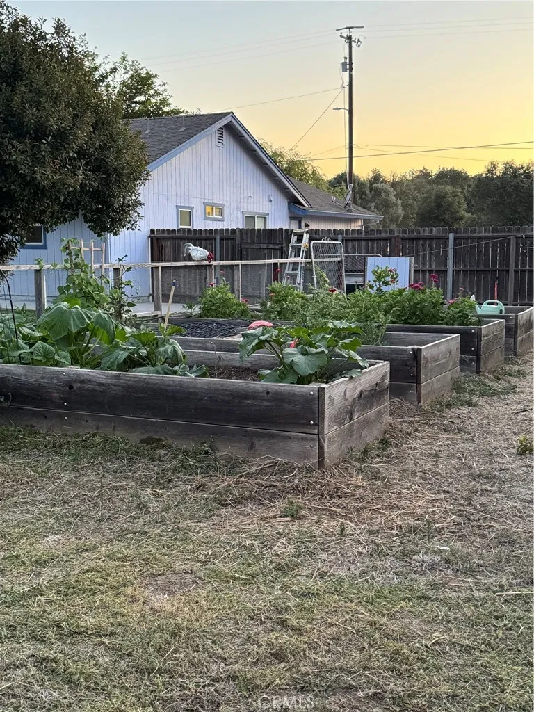 8220 Marek Road Los Molinos, CA 96055
