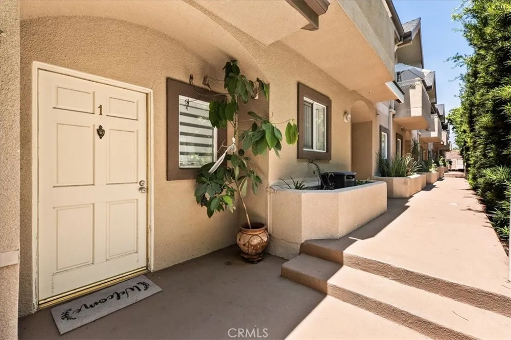 703 Locust Street #1 Pasadena, CA 91101