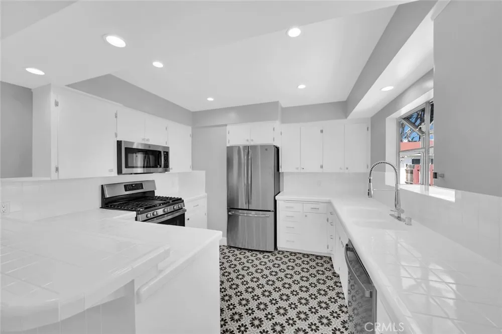 1004 El Prado San Clemente, CA 92672
