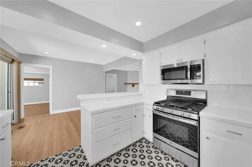 1004 El Prado San Clemente, CA 92672