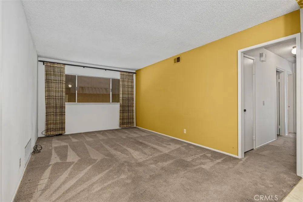 13542 La Jara Cerritos, CA 90703