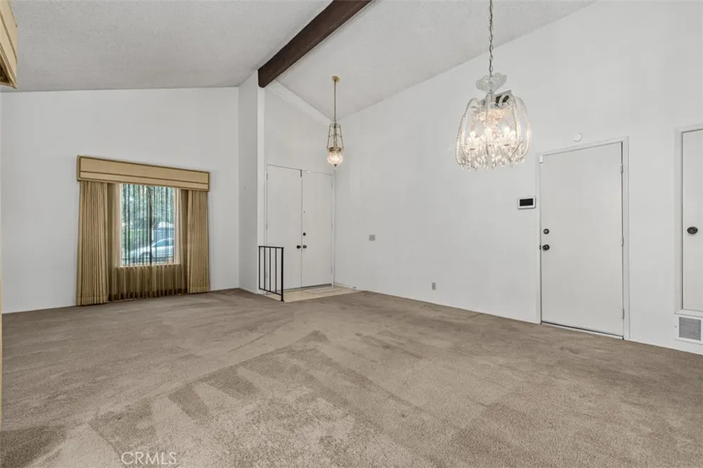 13542 La Jara Cerritos, CA 90703