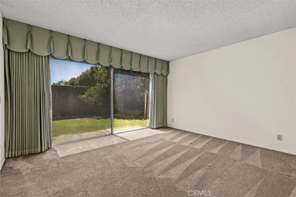 13542 La Jara Cerritos, CA 90703