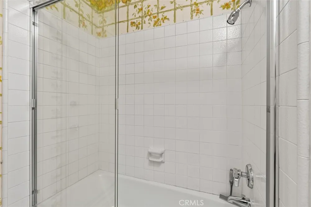 13542 La Jara Cerritos, CA 90703