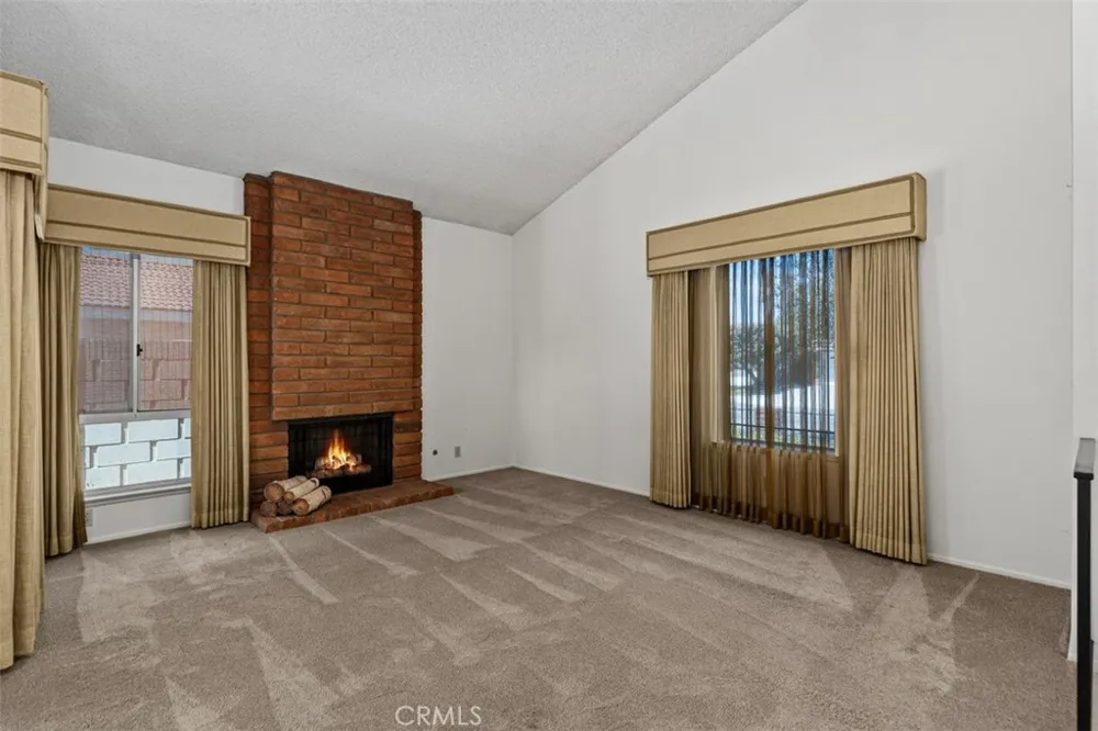 13542 La Jara Cerritos, CA 90703