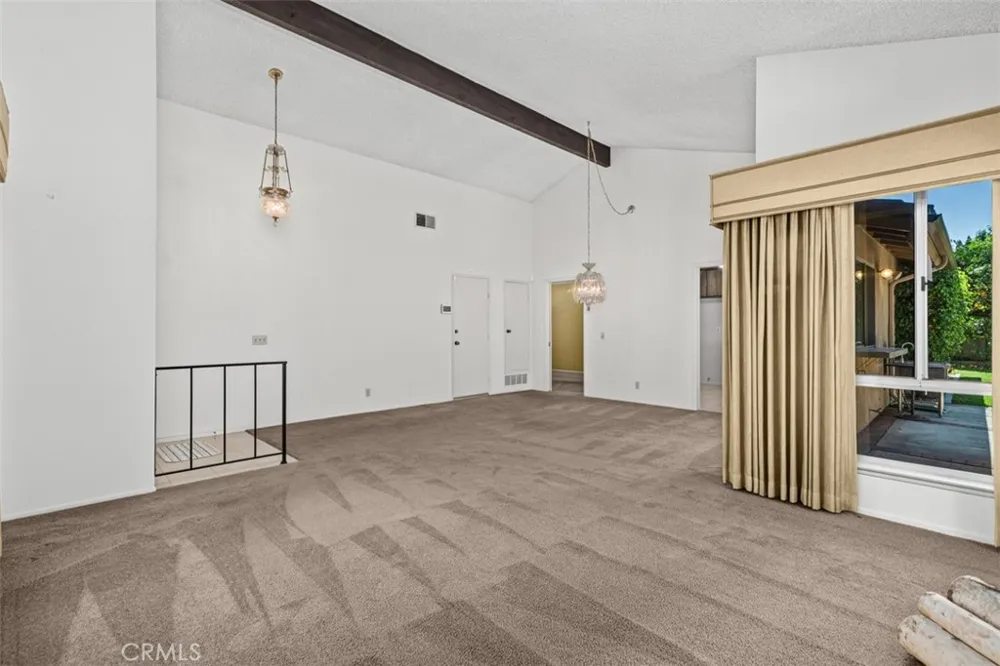13542 La Jara Cerritos, CA 90703