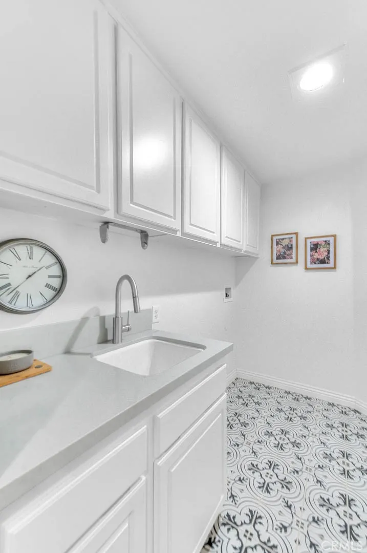 6147 Geanie Court Chino Hills, CA 91709