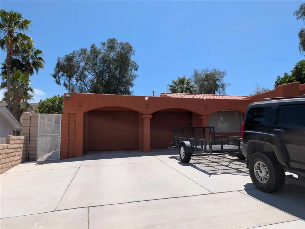 68051 Valley Vista Drive Cathedral City, CA 92234